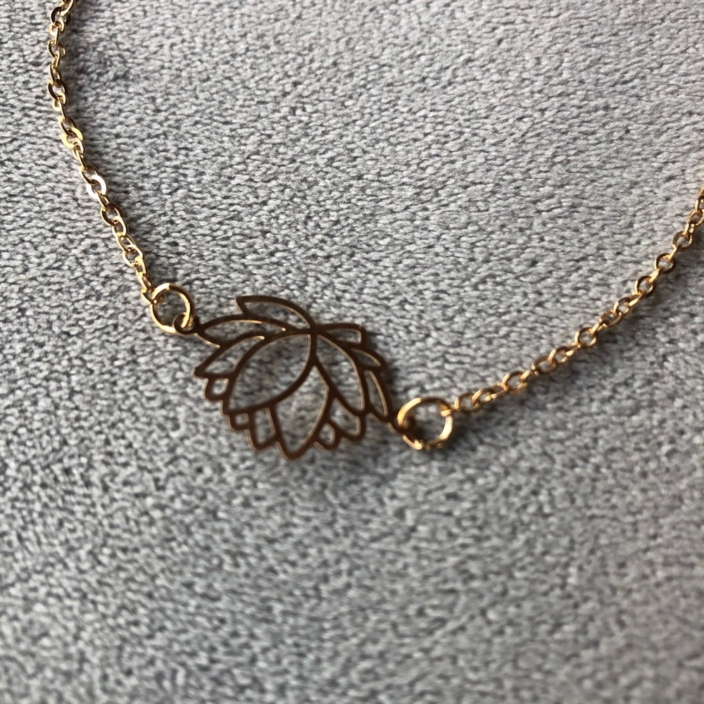 Lotus Bracelet ~ Brand New! - Picture 3 of 7
